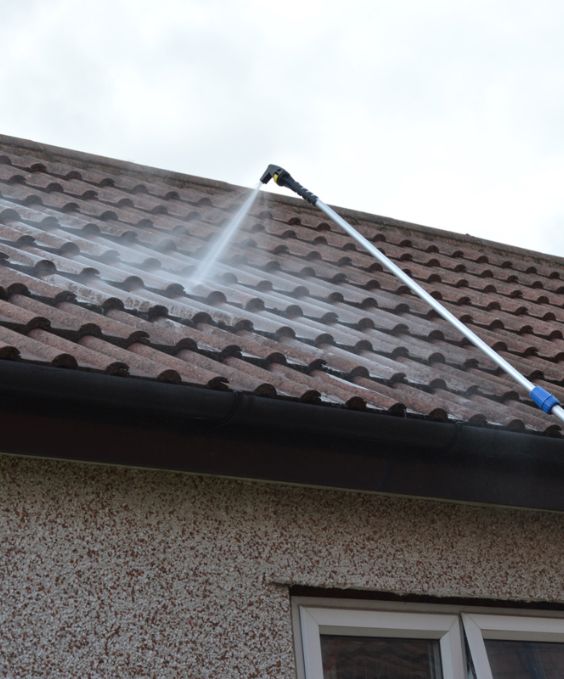 Nettoyage et démoussage de toiture à Massy (91300) en Essonne 91